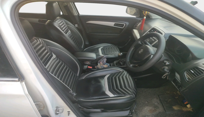 2019 Maruti Vitara Brezza VDI, Diesel, Manual, 1,16,171 km, interior