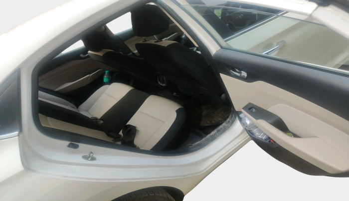 2019 Hyundai Verna 1.6 VTVT SX, Petrol, Manual, 21,719 km, interior