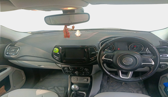 2017 Jeep Compass LIMITED 2.0 DIESEL, Diesel, Manual, 1,01,510 km, interior