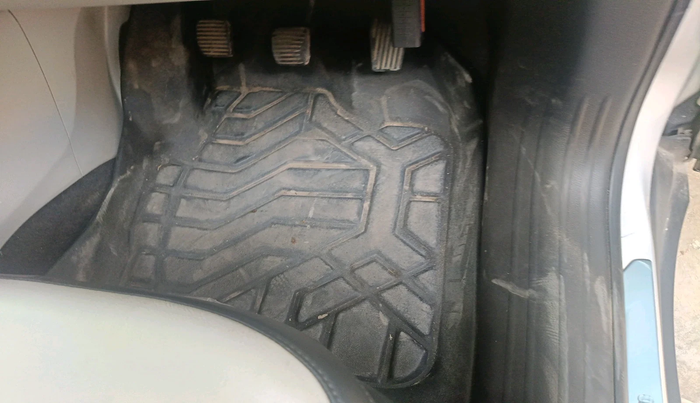 2017 Jeep Compass LIMITED 2.0 DIESEL, Diesel, Manual, 1,01,510 km, interior