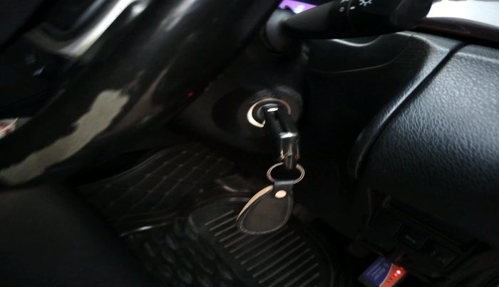 2019 Toyota Innova Crysta 2.4 G 8 STR, Diesel, Manual, 1,35,149 km, interior