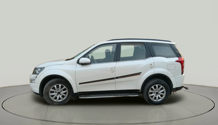 2017 Mahindra XUV500 W10 AT 1.99, Diesel, Automatic, 82,125 km, exterior