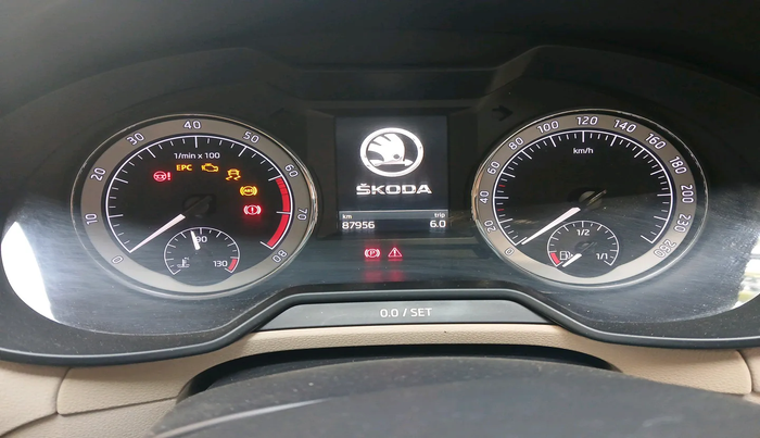 2018 Skoda Octavia STYLE 1.8 TSI AT, Petrol, Automatic, 87,956 km, interior
