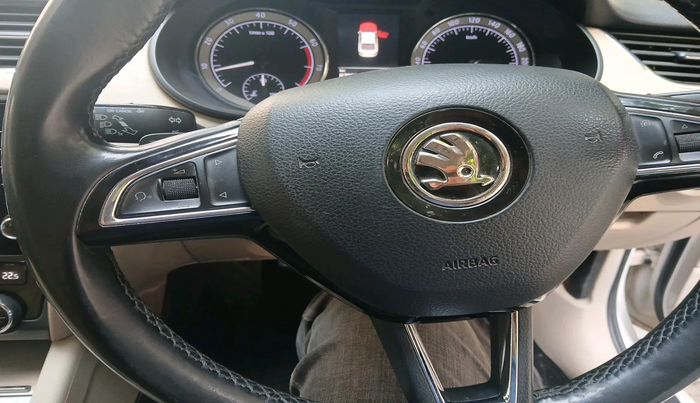 2018 Skoda Octavia STYLE 1.8 TSI AT, Petrol, Automatic, 87,956 km, interior