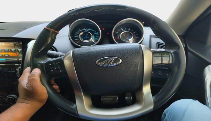 2018 Mahindra XUV500 W11 AT, Diesel, Automatic, 93,581 km, interior