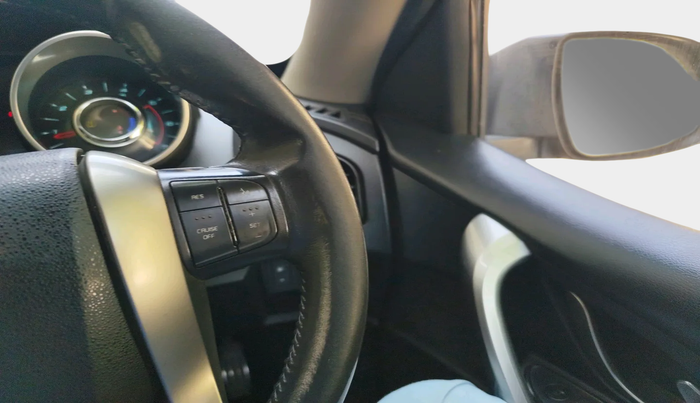 2018 Mahindra XUV500 W11 AT, Diesel, Automatic, 93,581 km, interior