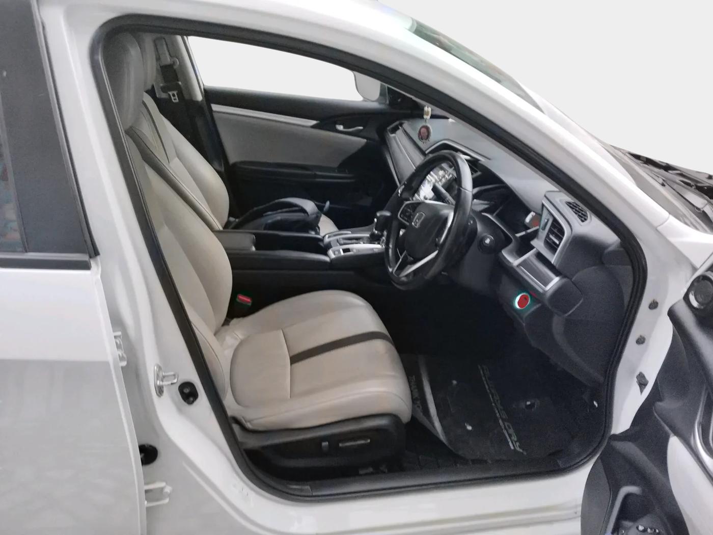 2020 Honda Civic 1.8L I-VTEC ZX CVT, Petrol, Automatic, 17,425 km, interior