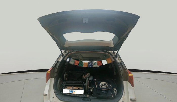 2022 Mahindra XUV700 AX 5 P MT 5 STR, Petrol, Manual, 53,587 km, exterior