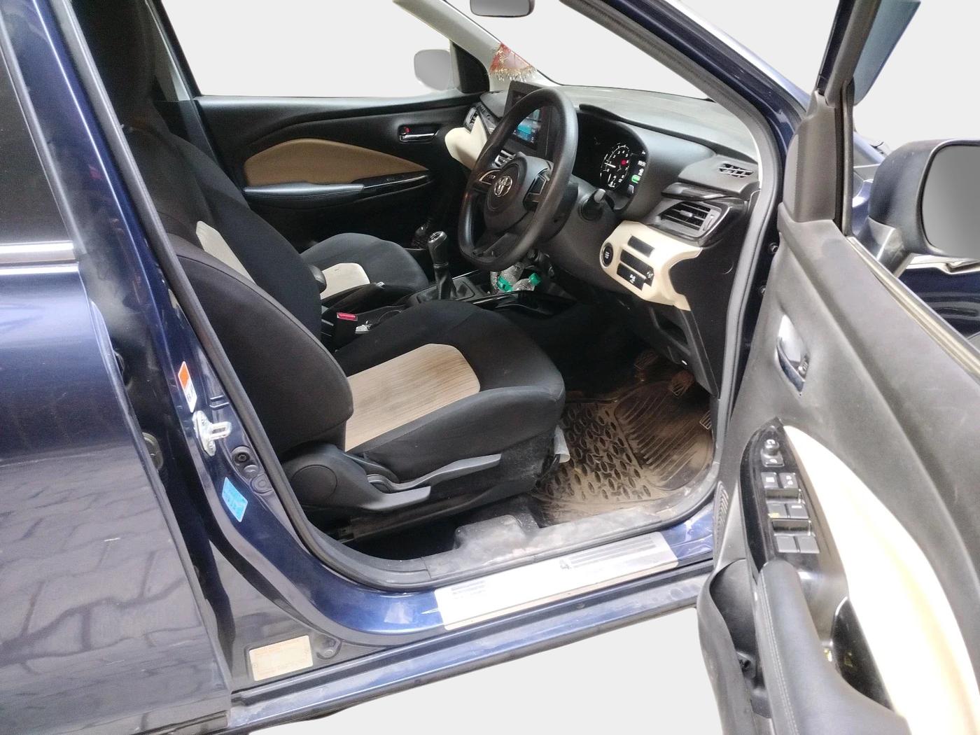 2022 Toyota Glanza G E-CNG, CNG, Manual, 28,484 km, interior