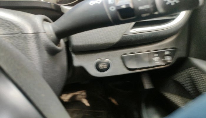 2020 KIA SELTOS HTK PLUS AT 1.5 DIESEL, Diesel, Automatic, 1,23,133 km, interior