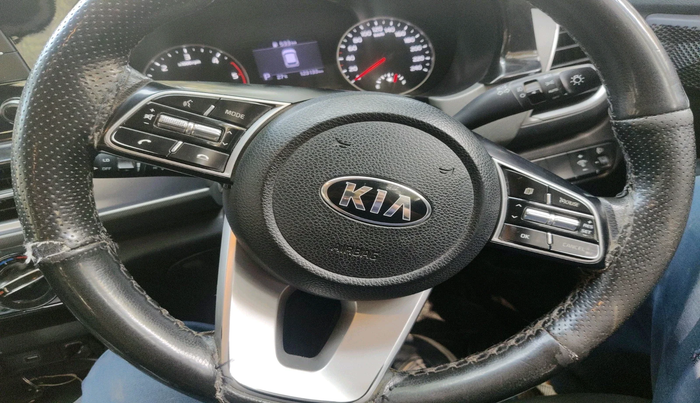2020 KIA SELTOS HTK PLUS AT 1.5 DIESEL, Diesel, Automatic, 1,23,133 km, interior