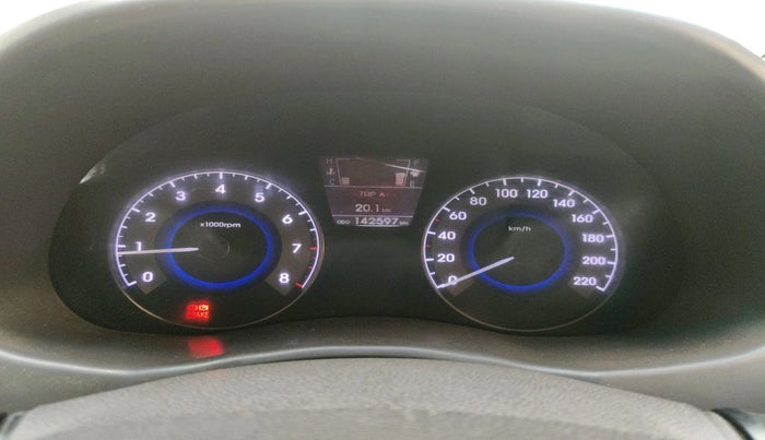 2011 Hyundai Verna FLUIDIC 1.6 VTVT SX OPT, Petrol, Manual, 1,42,597 km, interior