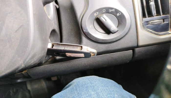 2018 Tata Hexa XTA 4X2 7 STR, Diesel, Automatic, 84,048 km, interior