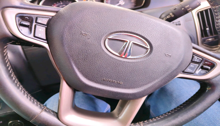 2018 Tata Hexa XTA 4X2 7 STR, Diesel, Automatic, 84,048 km, interior