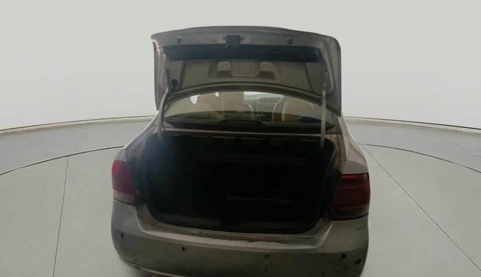 2011 Volkswagen Vento COMFORTLINE 1.6, Petrol, Manual, 52,202 km, exterior