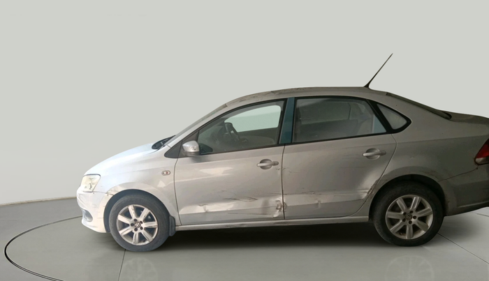 2011 Volkswagen Vento COMFORTLINE 1.6, Petrol, Manual, 52,202 km, exterior