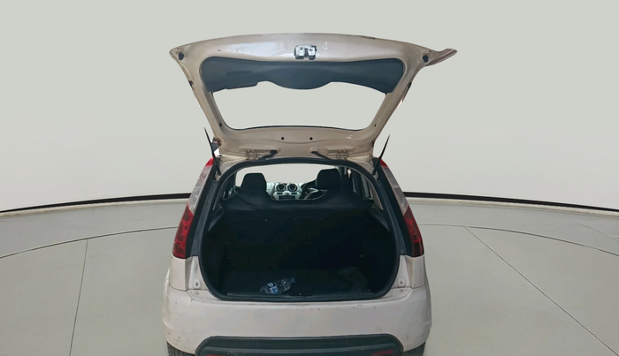 2012 Ford Figo TITANIUM 1.2 PETROL, Petrol, Manual, 1,12,106 km, exterior