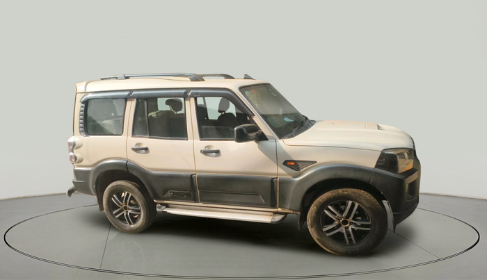 2017 Mahindra Scorpio S4 PLUS 1.99 INTELLI-HYBRID, Diesel, Manual, 35,287 km, exterior