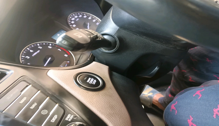 2015 Hyundai Elite i20 ASTA 1.2 (O), Petrol, Manual, 33,991 km, interior