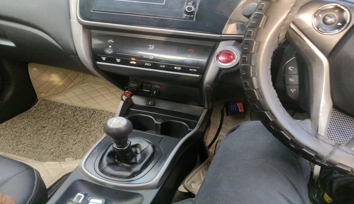 2017 Honda City 1.5L I-VTEC V MT, Petrol, Manual, 76,688 km, interior