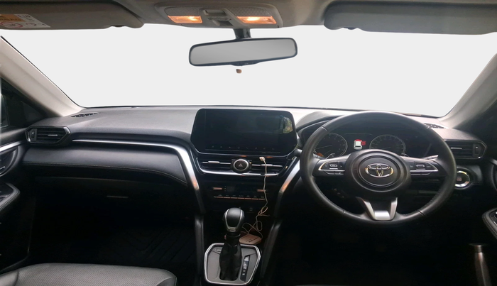 2022 Toyota URBAN CRUISER HYRYDER V AT NEO DRIVE, Petrol, Automatic, 15,137 km, interior