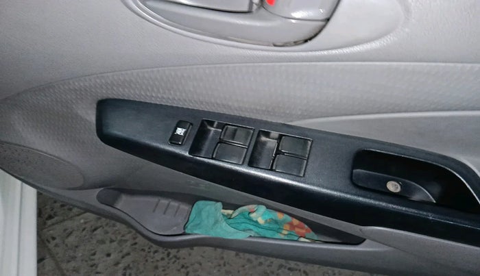 2011 Toyota Etios G, Petrol, Manual, 43,909 km, interior