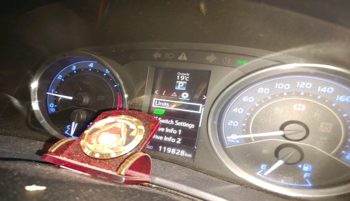 2017 Toyota Corolla Altis VL CVT PETROL, Petrol, Automatic, 1,19,828 km, interior