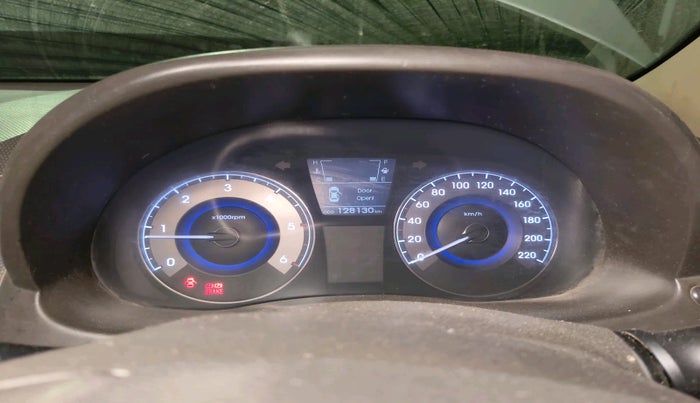 2014 Hyundai Verna FLUIDIC 1.6 CRDI SX OPT, Diesel, Manual, 1,28,130 km, interior