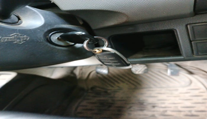 2011 Maruti Wagon R 1.0 LXI CNG, Petrol, Manual, 1,19,853 km, interior