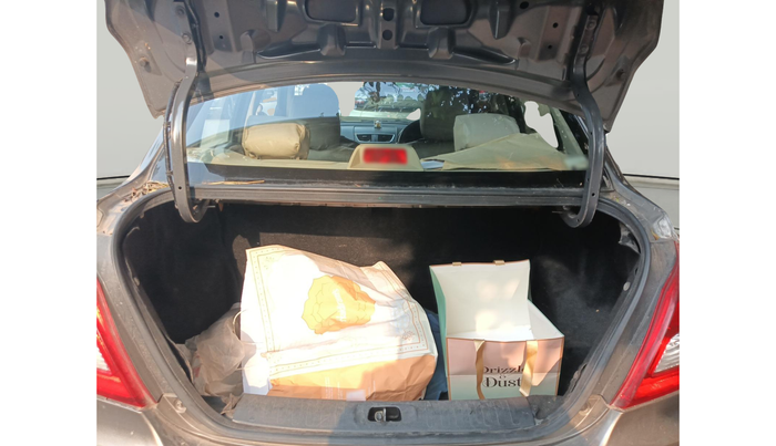 2015 Maruti Swift Dzire VXI, Petrol, Manual, 1,38,571 km, exterior