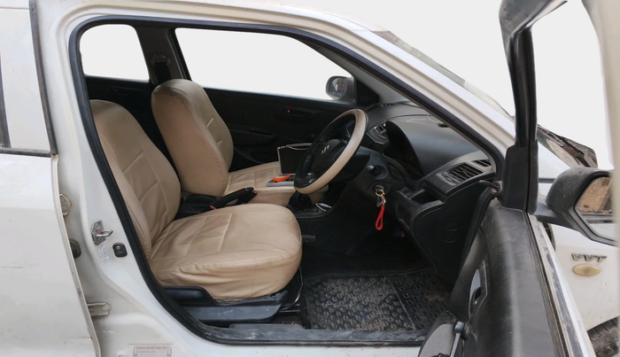 2011 Maruti Swift LXI, Petrol, Manual, 1,15,972 km, interior