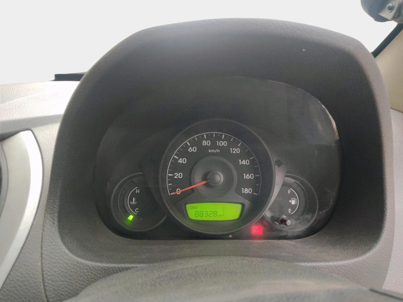 2014 Hyundai Eon ERA +, CNG, Manual, 89,200 km, interior