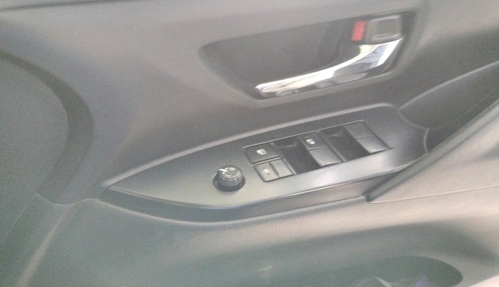 2017 Toyota Innova Crysta 2.8 GX AT 7 STR, Diesel, Automatic, 2,47,906 km, interior