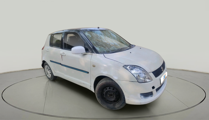 2011 Maruti Swift VXI, CNG, Manual, 2,08,795 km, exterior