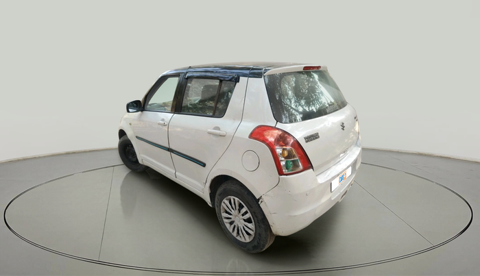 2011 Maruti Swift VXI, CNG, Manual, 2,08,795 km, exterior