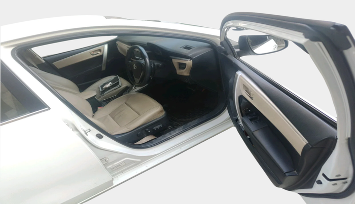 2014 Toyota Corolla Altis VL CVT PETROL, Petrol, Automatic, 47,262 km, interior