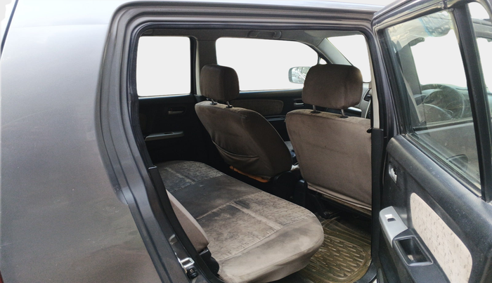 2015 Maruti Wagon R 1.0 LXI, Petrol, Manual, 1,07,151 km, interior