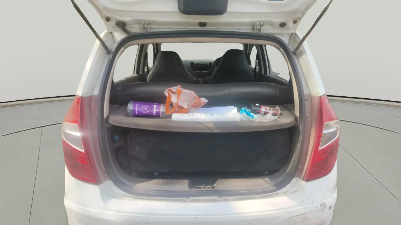 2012 Hyundai i10 MAGNA 1.2, CNG, Manual, 1,14,790 km, exterior