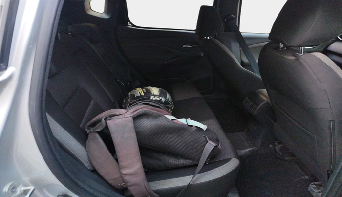 2024 Nissan MAGNITE N-Connecta B4D 1.0 Petrol MT, Petrol, Manual, 15,600 km, interior