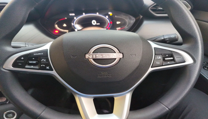 2024 Nissan MAGNITE N-Connecta B4D 1.0 Petrol MT, Petrol, Manual, 15,600 km, interior
