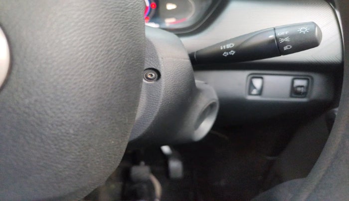 2024 Nissan MAGNITE N-Connecta B4D 1.0 Petrol MT, Petrol, Manual, 15,600 km, interior