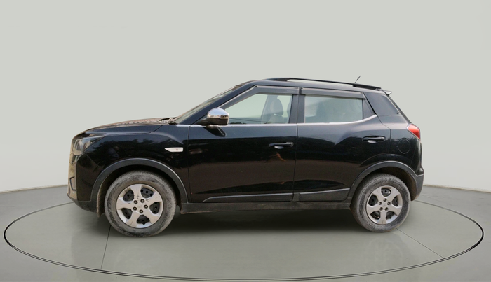 2020 Mahindra XUV300 W6 1.5 DIESEL, Diesel, Manual, 82,955 km, exterior