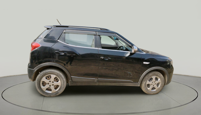 2020 Mahindra XUV300 W6 1.5 DIESEL, Diesel, Manual, 82,955 km, exterior