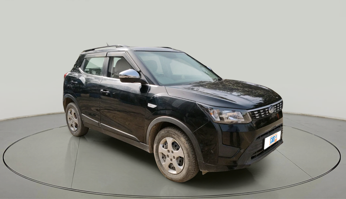 2020 Mahindra XUV300 W6 1.5 DIESEL, Diesel, Manual, 82,955 km, exterior