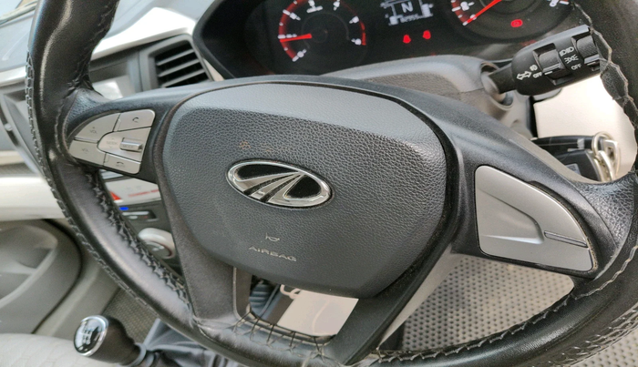 2020 Mahindra XUV300 W6 1.5 DIESEL, Diesel, Manual, 82,955 km, interior