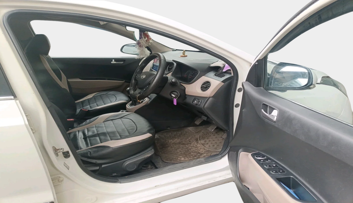 2015 Hyundai Xcent S 1.2, Petrol, Manual, 69,661 km, interior