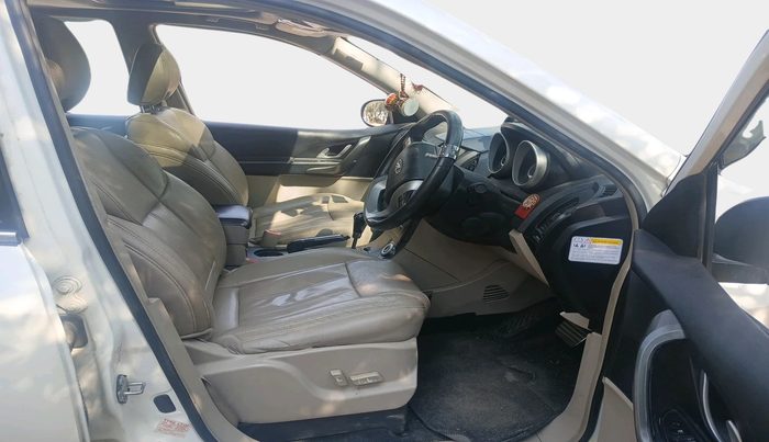 2017 Mahindra XUV500 W10 AT 1.99, Diesel, Automatic, 77,368 km, interior