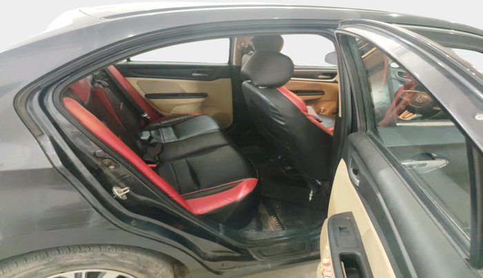 2023 Honda Amaze 1.2L I-VTEC VX, Petrol, Manual, 18,003 km, interior