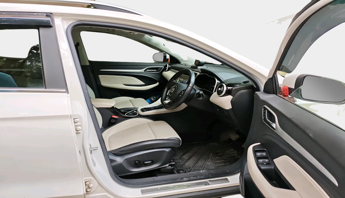 2022 MG ASTOR SHARP 1.5 CVT, Petrol, Automatic, 14,158 km, interior