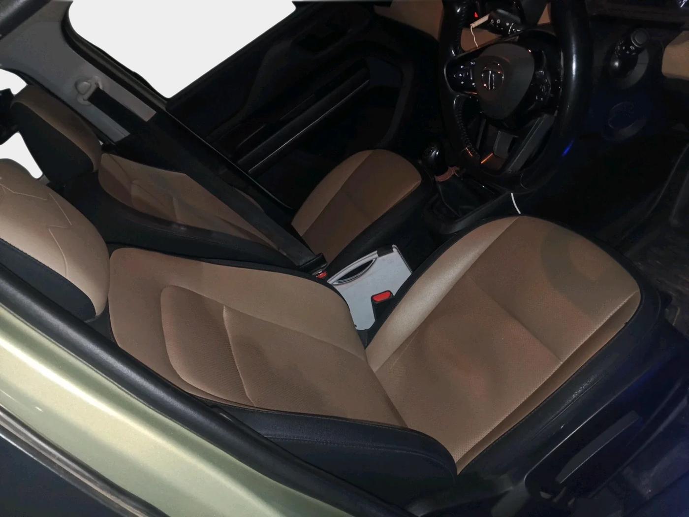2022 Tata PUNCH CREATIVE 1.2 MT KAZIRANGA EDITION , Petrol, Manual, 70,777 km, interior